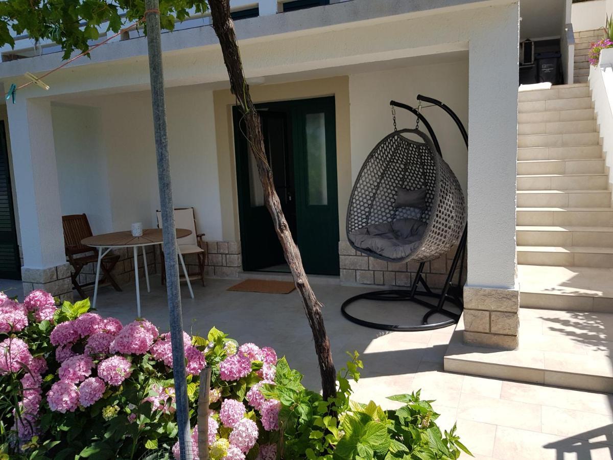 House Niva Apartment Supetarska Draga Exterior photo